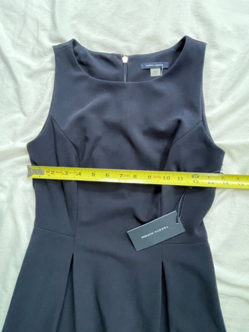 Tommy Hilfiger Pleated Dress Women's Sleeveless Boat-Neck Zip, Blue Navy, Size 2 - Picture 8 of 8